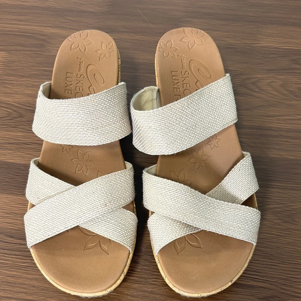 Skechers Cali Women's Tan Sandals Cork‎ Wedge Sz 10 EUC